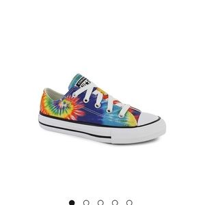 Tye dye converse shoes